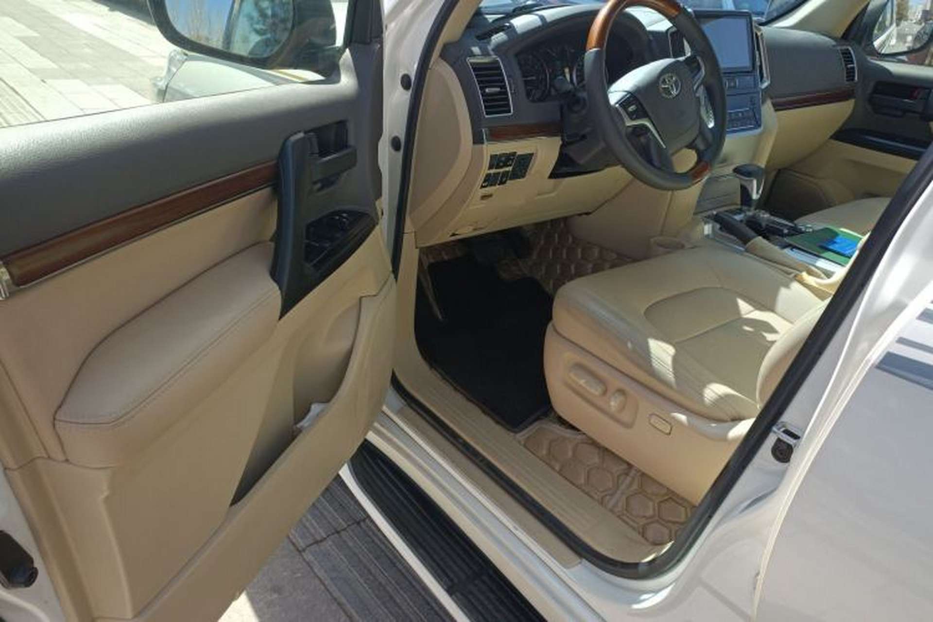 Used Toyota Land Cruiser  Driver Seat