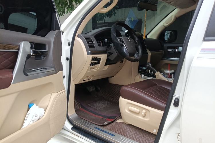 Used Toyota Land Cruiser  Driver Seat