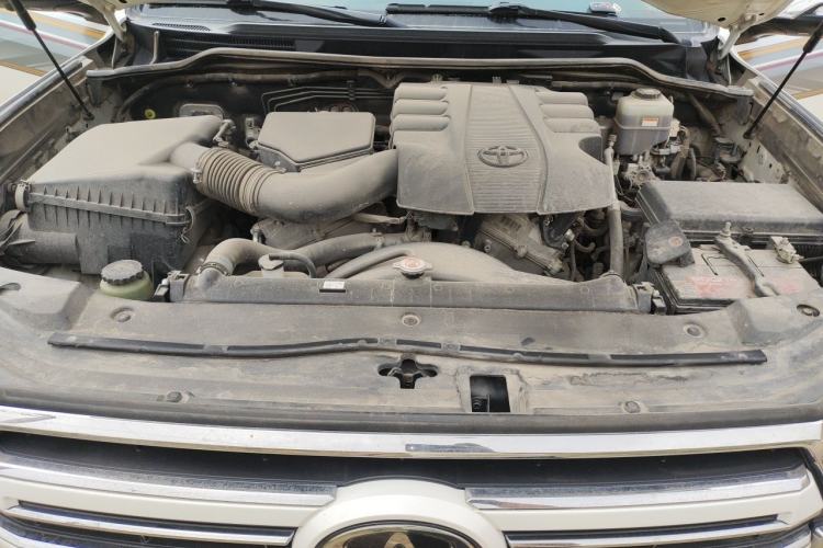 Used Toyota Land Cruiser 2017 4.0L Automatic Parallel Import Engine Bay