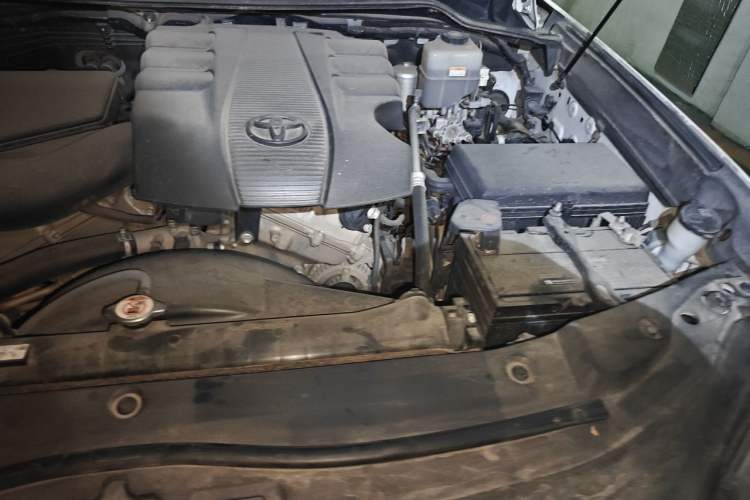 Used Toyota Land Cruiser  Engine Bay Left