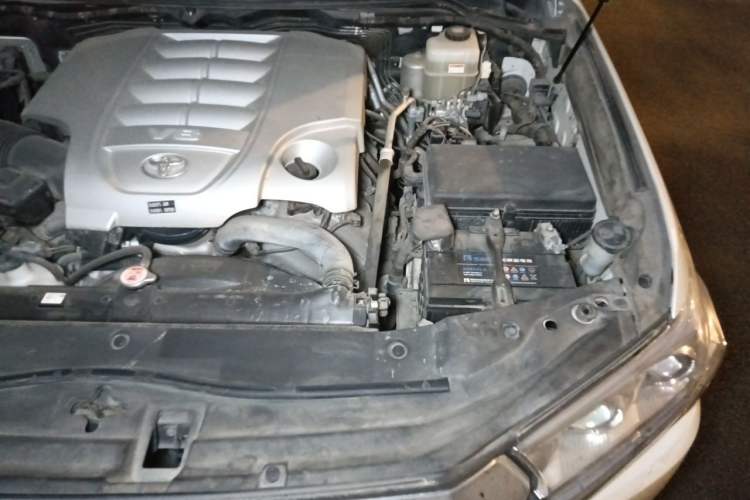 Used Toyota Land Cruiser  Engine Bay Left