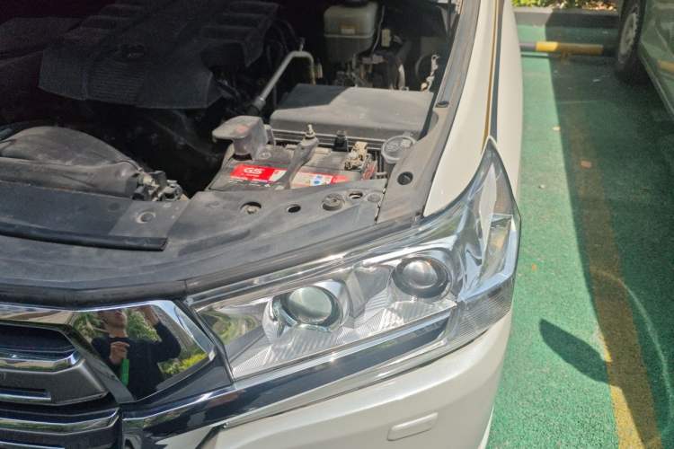 Used Toyota Land Cruiser  Engine Bay Left