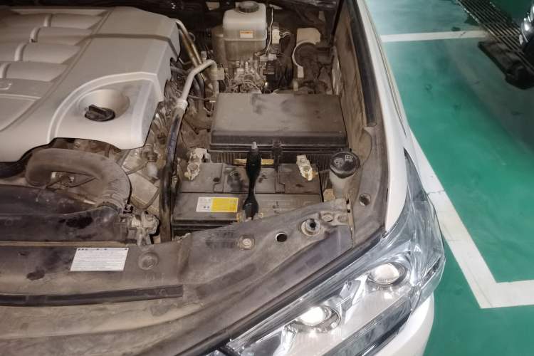 Used Toyota Land Cruiser  Engine Bay Left