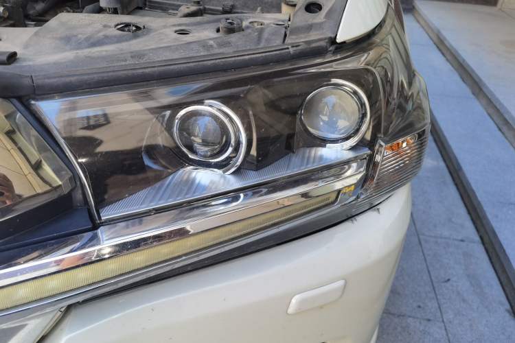 Used Toyota Land Cruiser  Engine Bay Left