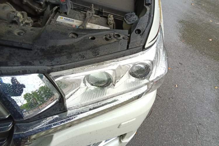 Used Toyota Land Cruiser  Engine Bay Left