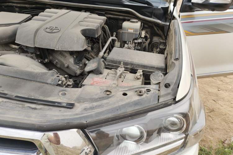 Used Toyota Land Cruiser 2017 4.0L Automatic Parallel Import Engine Bay Left