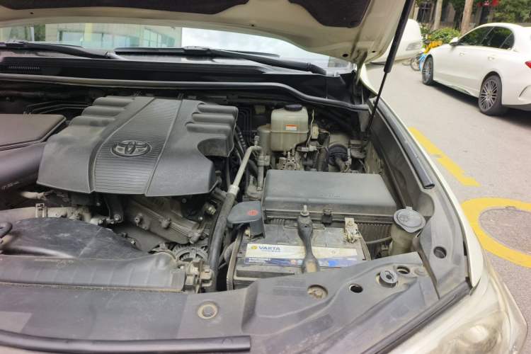Used Toyota Land Cruiser  Engine Bay Left