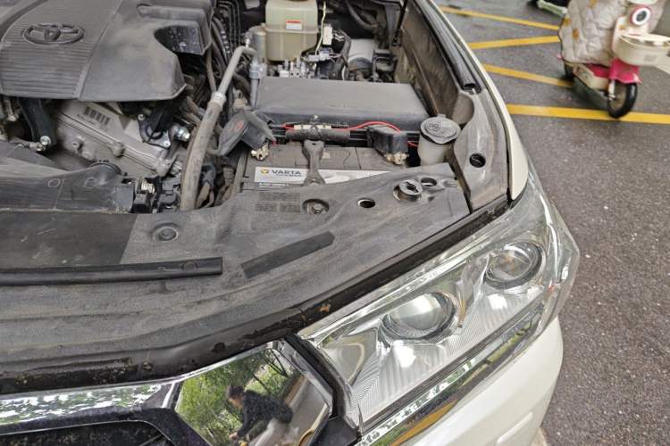 Used Toyota Land Cruiser 2017 4.0L Automatic Parallel Import Engine Bay Left