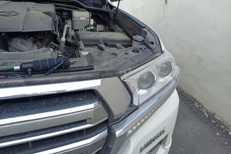 Used Toyota Land Cruiser 2017 4.0L Automatic Parallel Import Engine Bay Left