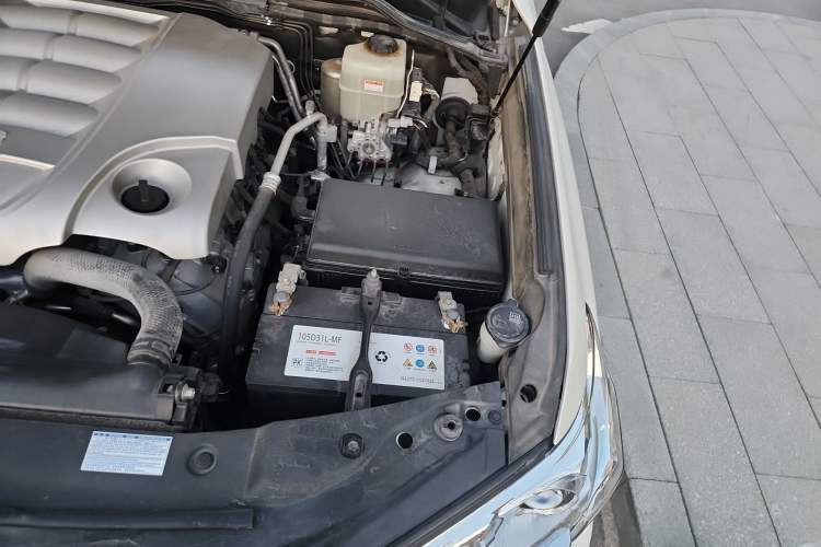 Used Toyota Land Cruiser  Engine Bay Left