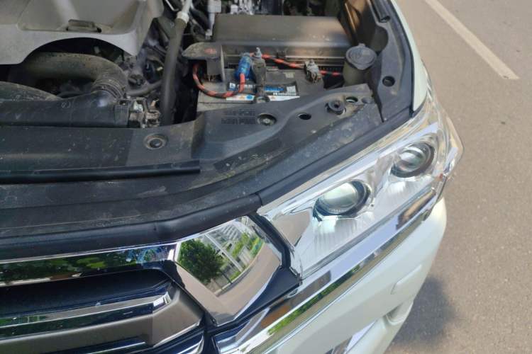 Used Toyota Land Cruiser  Engine Bay Left