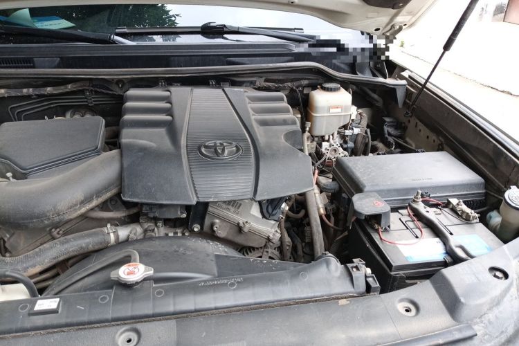Used Toyota Land Cruiser  Engine Bay Left
