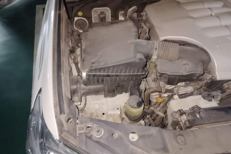 Used Toyota Land Cruiser  Engine Bay Right