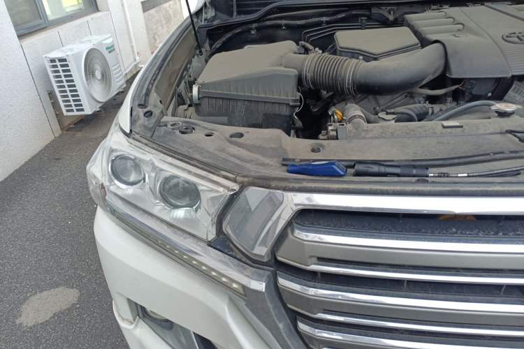 Used Toyota Land Cruiser 2017 4.0L Automatic Parallel Import Engine Bay Right