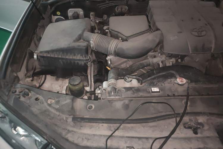 Used Toyota Land Cruiser  Engine Bay Right