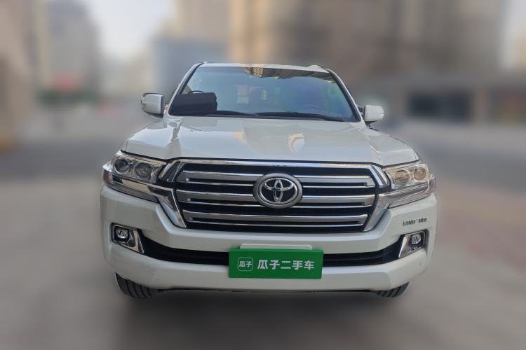 Used Toyota Land Cruiser  Front
