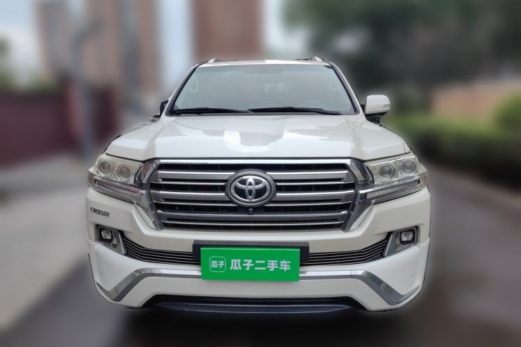 Used Toyota Land Cruiser 2017 4000 Refrigerator Basic Version with No Electric Base Front