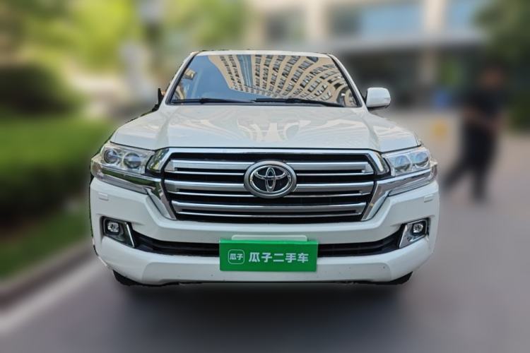 Used Toyota Land Cruiser  Front