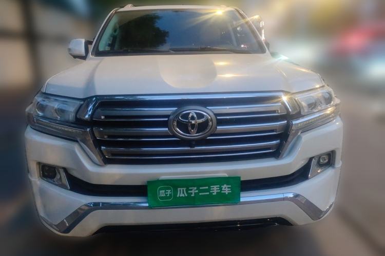 Used Toyota Land Cruiser  Front