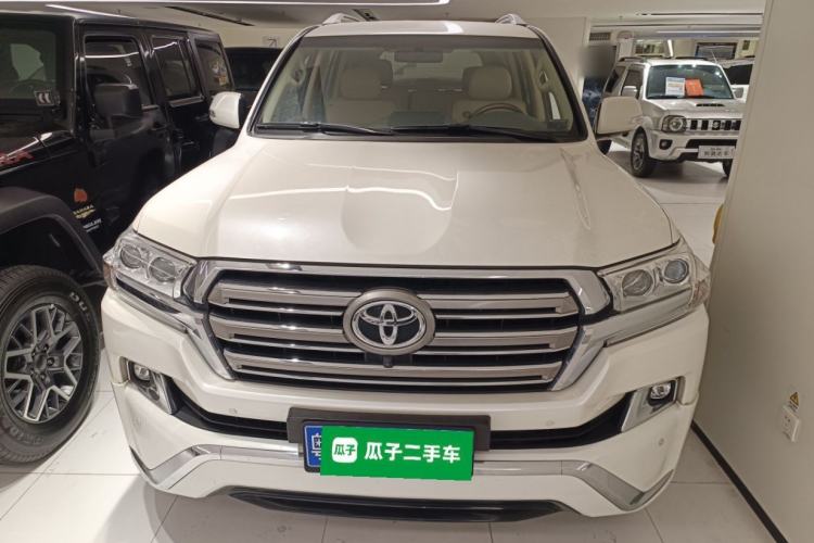 Used Toyota Land Cruiser 2017 4.0 GX-R Aluminum Wheels No Sunroof High-End Version—Middle East Market Front
