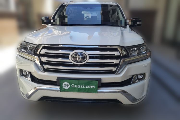 Used Toyota Land Cruiser  Front