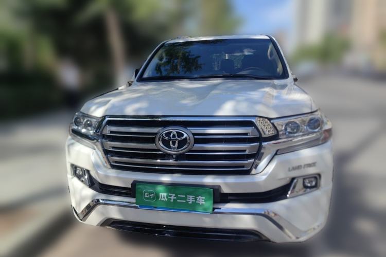 Used Toyota Land Cruiser  Front