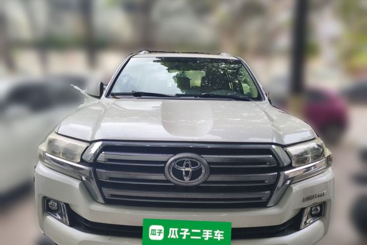 Used Toyota Land Cruiser  Front