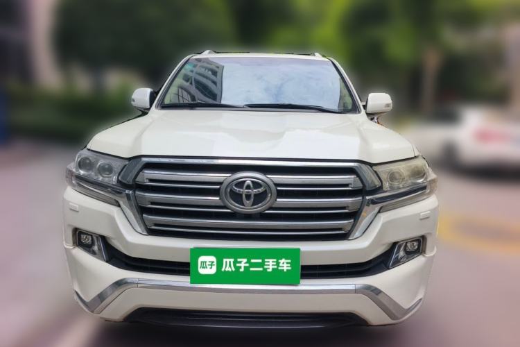 Used Toyota Land Cruiser  Front