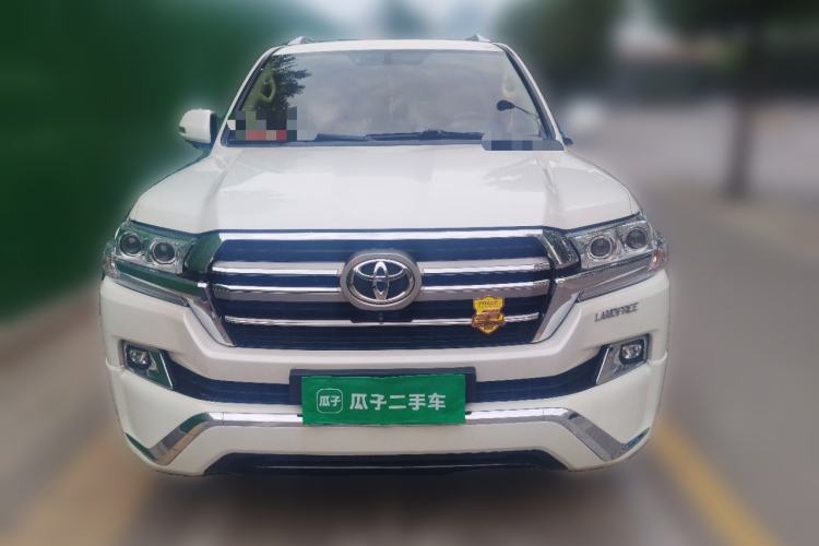 Used Toyota Land Cruiser  Front