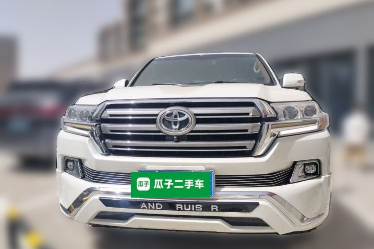 Used Toyota Land Cruiser  Front