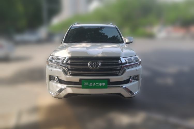 Used Toyota Land Cruiser  Front