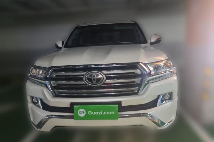 Used Toyota Land Cruiser  Front