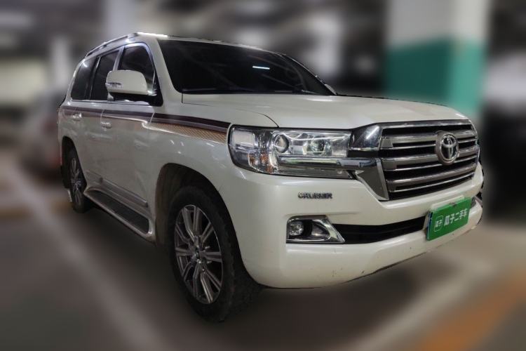Used Toyota Land Cruiser  Front Right 45 Deg