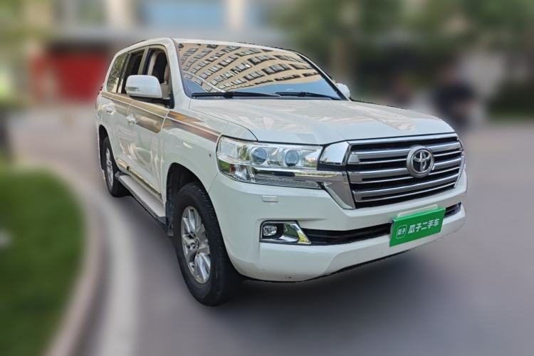 Used Toyota Land Cruiser  Front Right 45 Deg