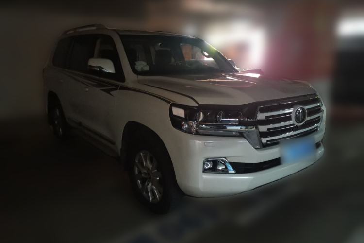 Used Toyota Land Cruiser  Front Right 45 Deg