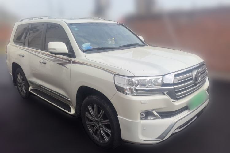 Used Toyota Land Cruiser  Front Right 45 Deg