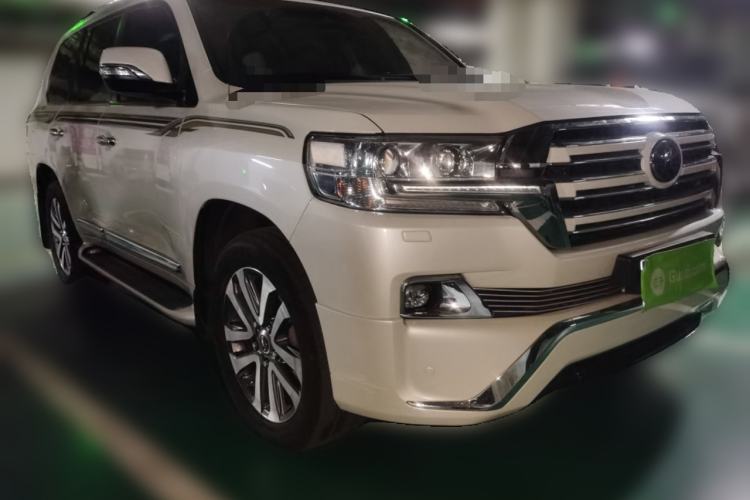 Used Toyota Land Cruiser  Front Right 45 Deg