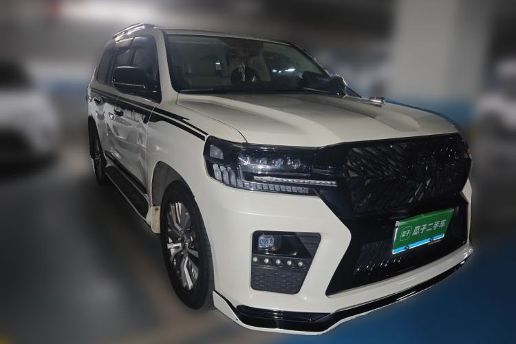 Used Toyota Land Cruiser 2017 4.0L 5-Seater Automatic Transmission Middle East Version Front Right 45 Deg