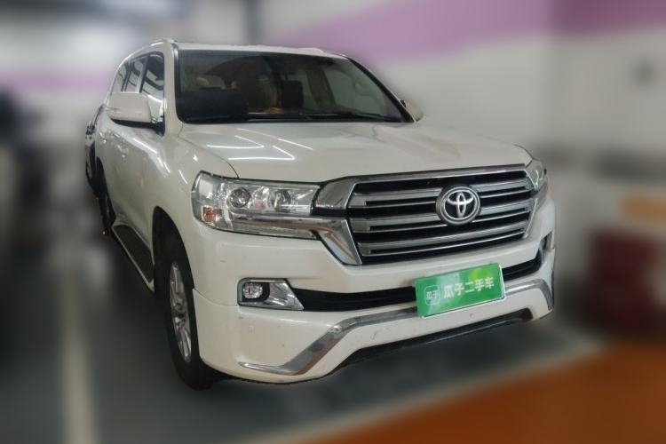 Used Toyota Land Cruiser  Front Right 45 Deg