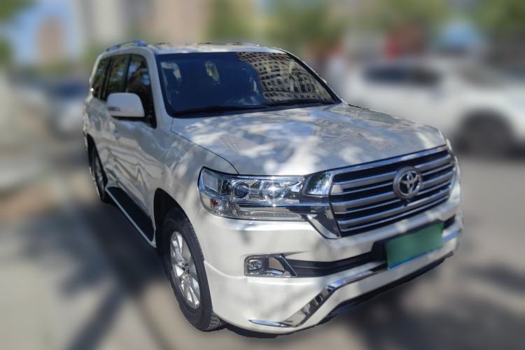 Used Toyota Land Cruiser  Front Right 45 Deg