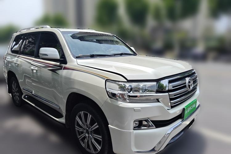 Used Toyota Land Cruiser 2017 4.0L Automatic Parallel Import Front Right 45 Deg