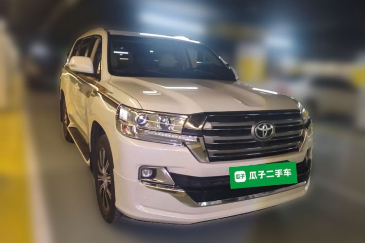 Used Toyota Land Cruiser  Front Right 45 Deg