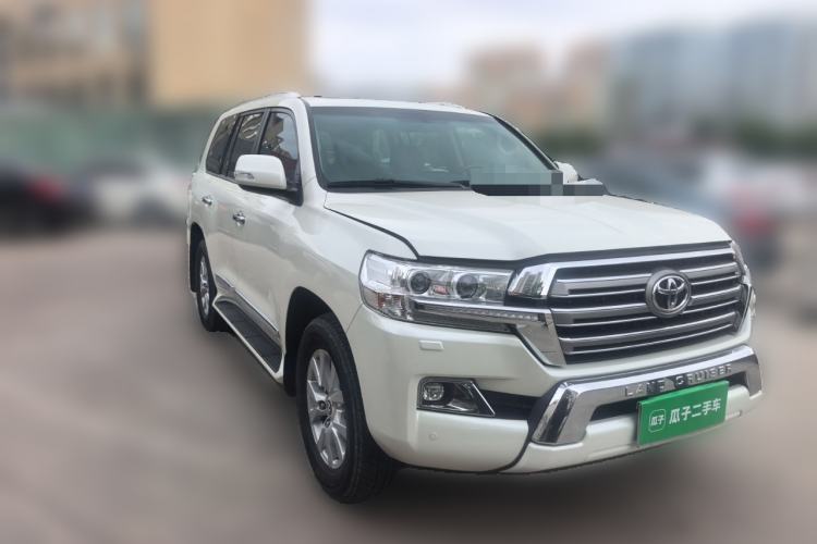 Used Toyota Land Cruiser  Front Right 45 Deg