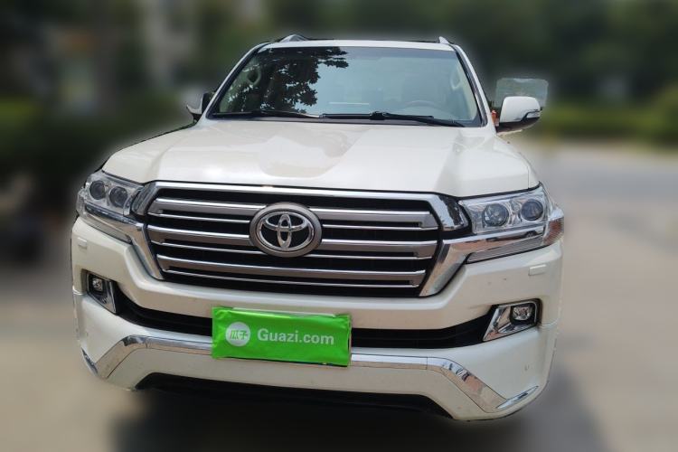 Used Toyota Land Cruiser  Front