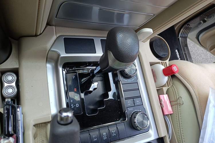 Used Toyota Land Cruiser  Gear Lever