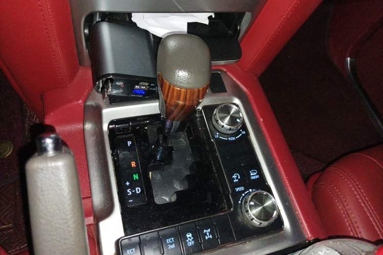 Used Toyota Land Cruiser  Gear Lever