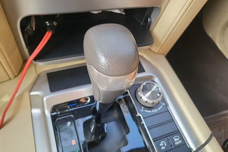 Used Toyota Land Cruiser  Gear Lever