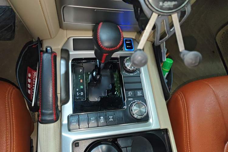 Used Toyota Land Cruiser 2017 4.0L Automatic Parallel Import Gear Lever