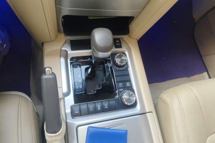 Used Toyota Land Cruiser  Gear Lever