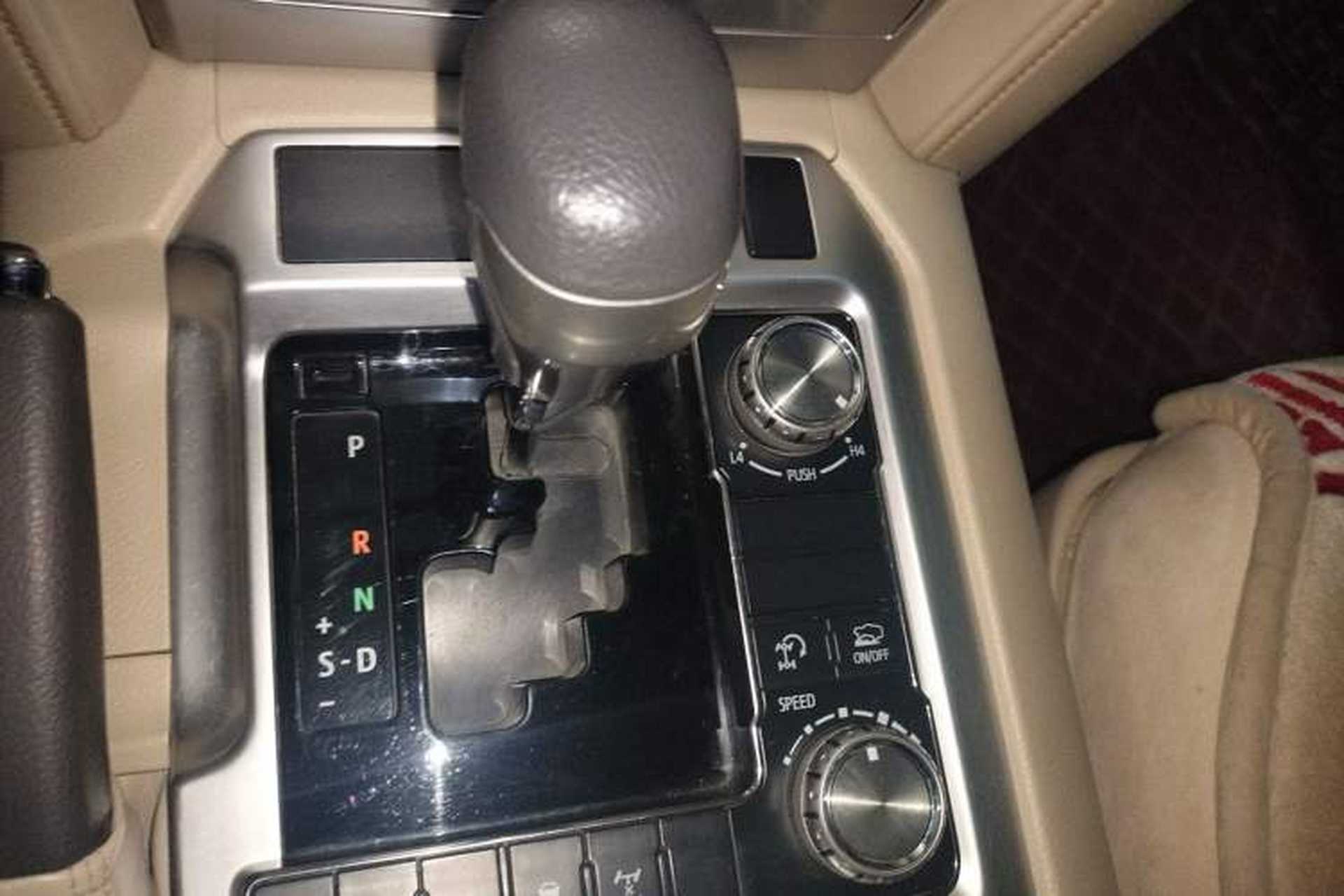 Used Toyota Land Cruiser  Gear Lever